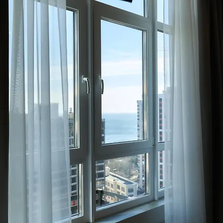 Designer - Rooftop - Sea View - Arcadia 200m Apartment Odesa